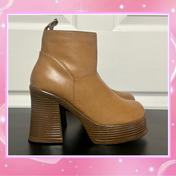 Classified Shoes - Vintage 90s Y2K Chunky Platform Boots